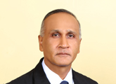 HH Dr. Selwyn Samaroo d5708 031 website
